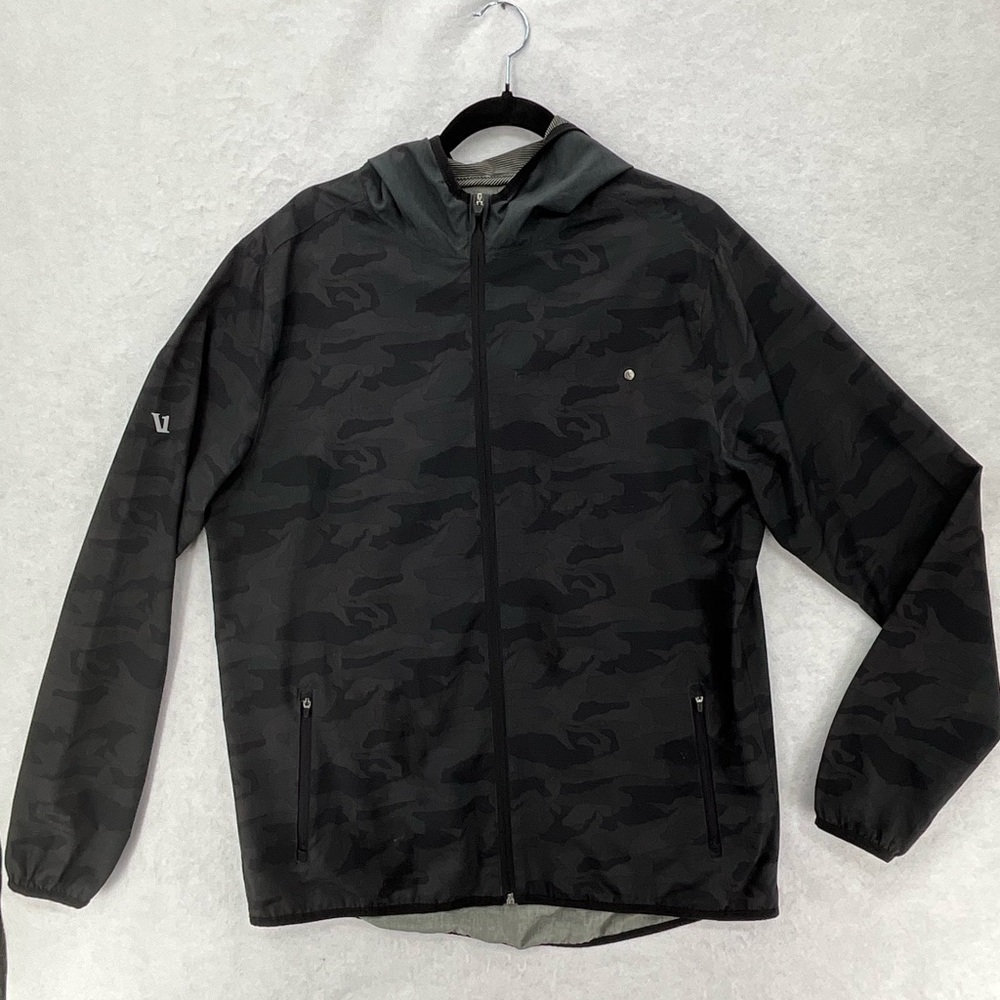 VUORI MEN'S‎ OUTDOOR TRAINER SHELL BLACK CAMO LARGE